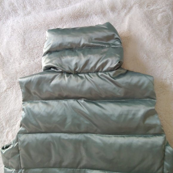 Talbots Green Metallic Funnel Neck Full Zip up Puffer Vest - Picture 4 of 10